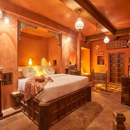 Hotel Kaladwas Lal Haveli à Udaipur Extérieur photo