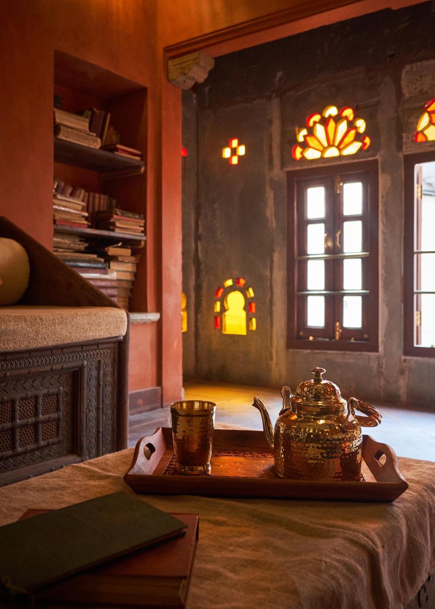 Hotel Kaladwas Lal Haveli à Udaipur Extérieur photo