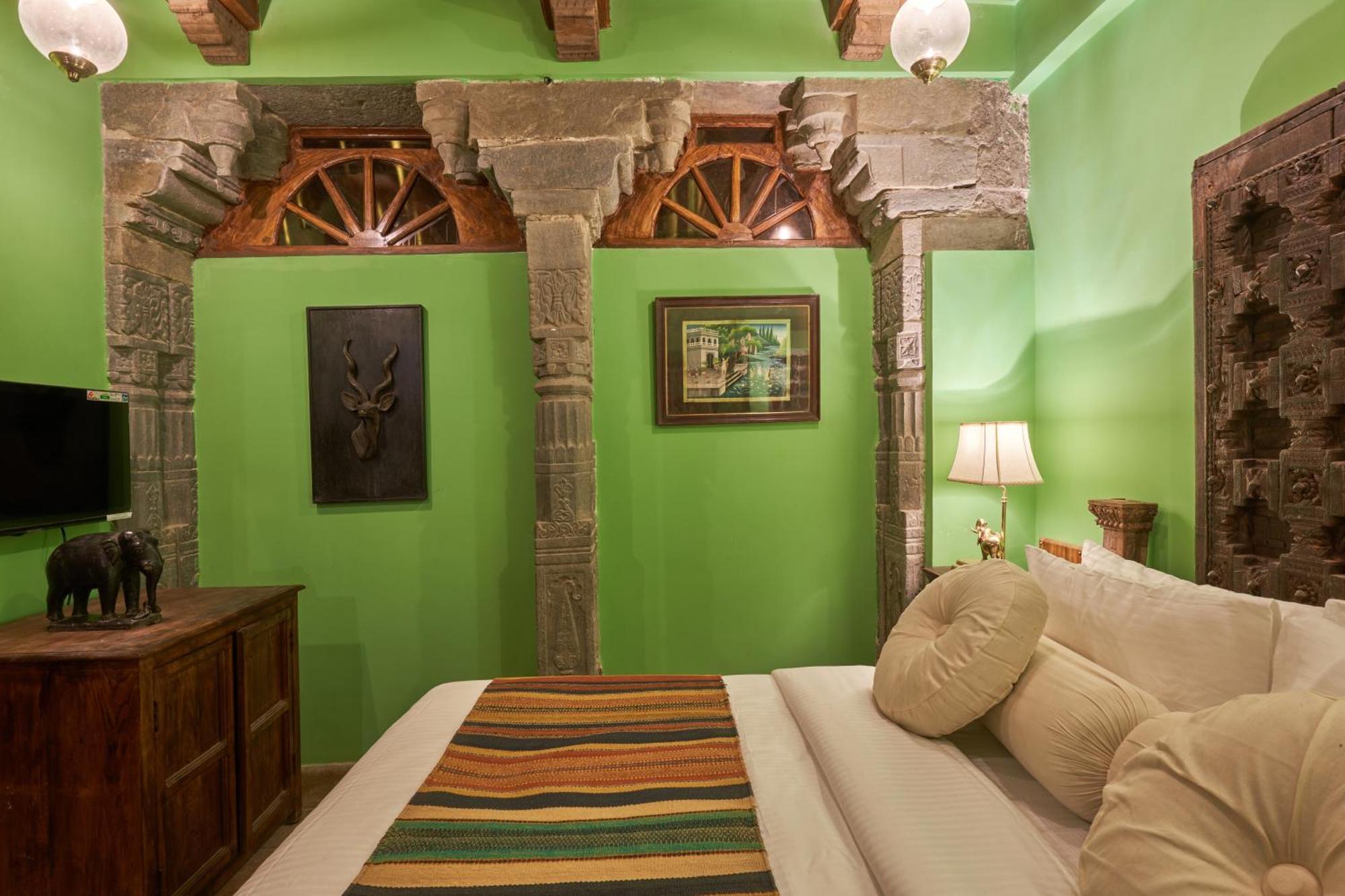 Hotel Kaladwas Lal Haveli à Udaipur Extérieur photo