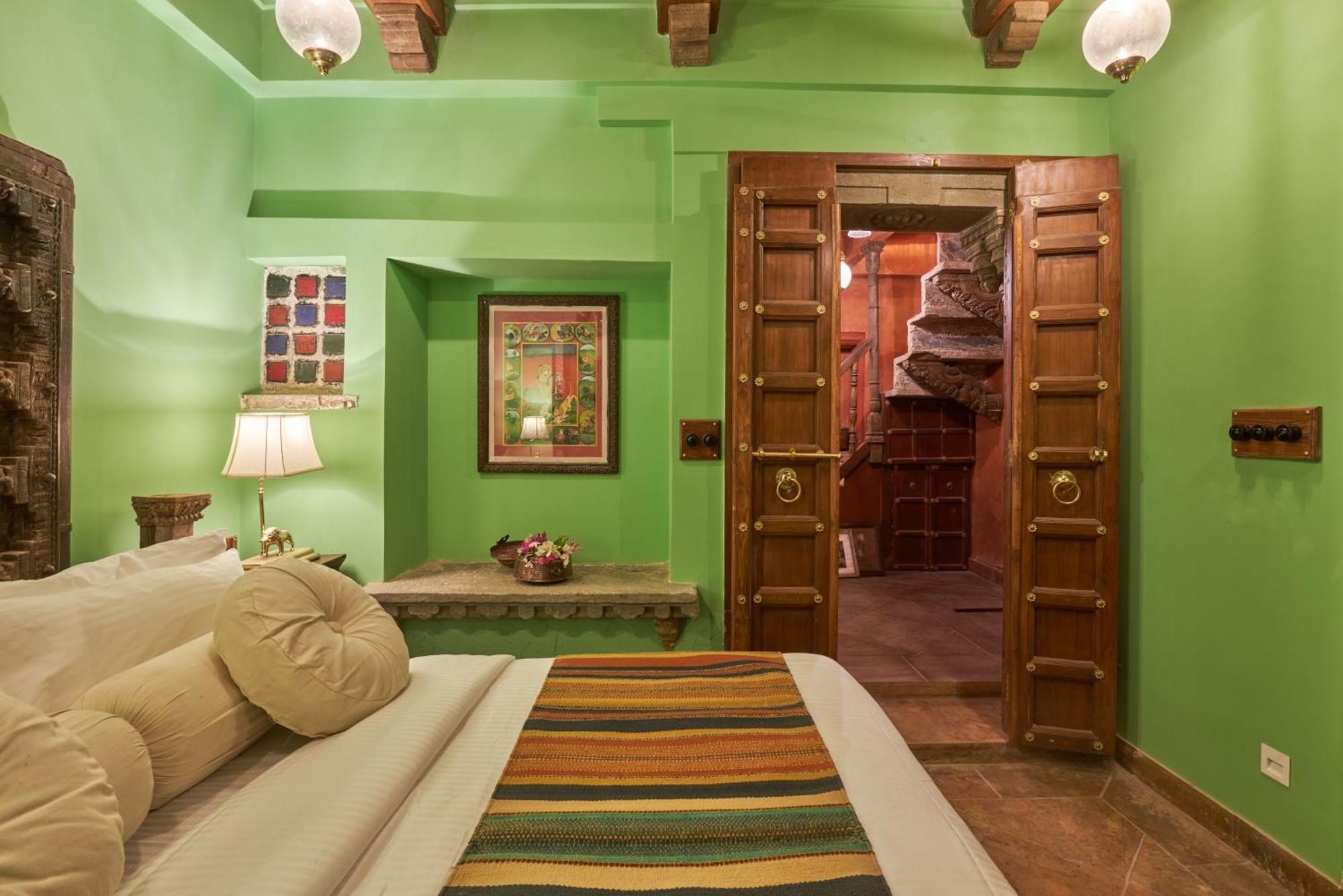 Hotel Kaladwas Lal Haveli à Udaipur Extérieur photo